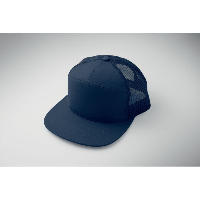 Bead, flat visor cap